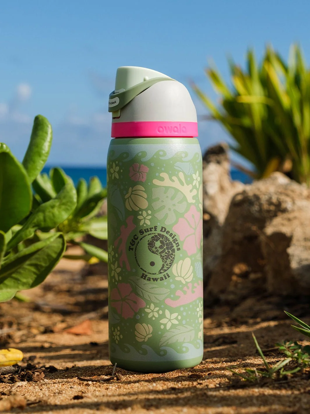 T&C Surf 32 oz Ocean Is Life Owala - Image 19