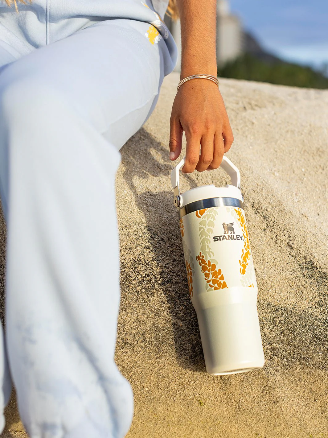 T&C Surf 30 oz Lei'd Back Stanley The IcefIow™ Flip Straw Tumbler - Image 3